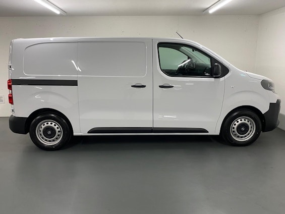 Vehicle image 13 Vehicle image 13