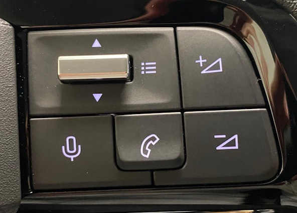 Vehicle image 9 Vehicle image 9