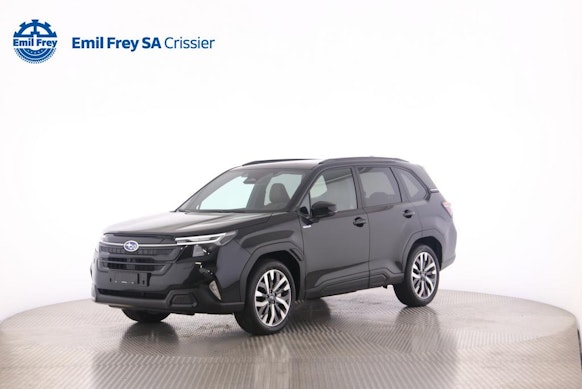 SUBARU Forester Station 2.0i e-Boxer Luxury 0