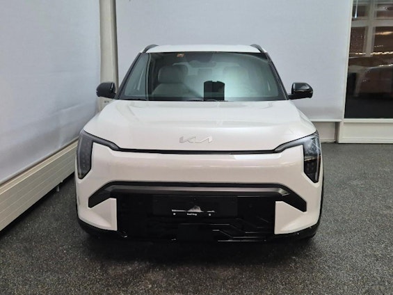 Vehicle image 2 Vehicle image 2