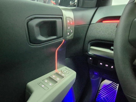 Vehicle image 12 Vehicle image 12