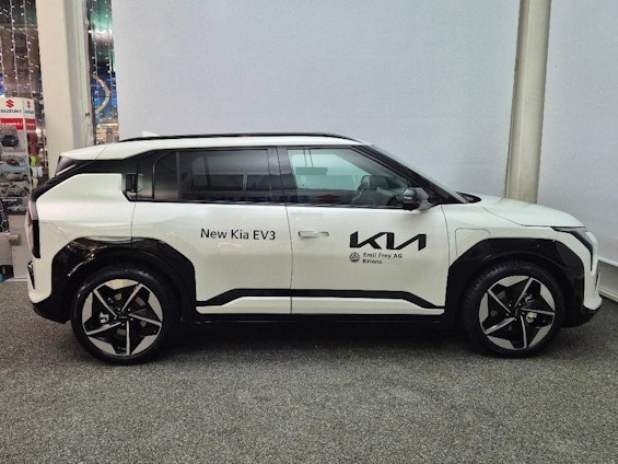 Vehicle image 4 Vehicle image 4