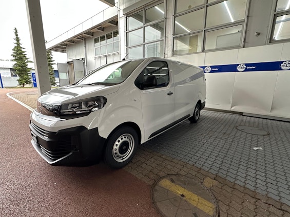 First vehicle image First vehicle image