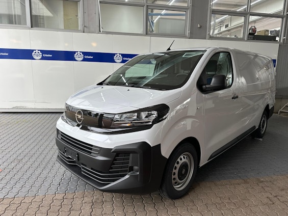 First vehicle image