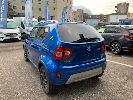 Vehicle image 6