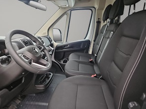 Vehicle image OPEL Movano Kaw. 3.3 t  L2 H2 2.2 TD 120