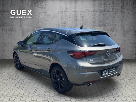 Vehicle image 3 Vehicle image 3