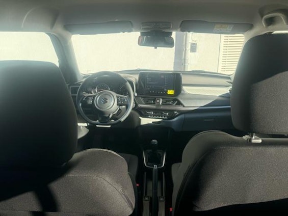 Vehicle image 6 Vehicle image 6