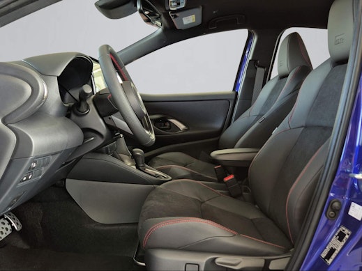 TOYOTA Yaris 1.5 VVT-i HSD GR Sport 2