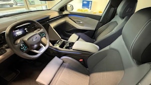 Vehicle image FORD Explorer Extended Range Premium