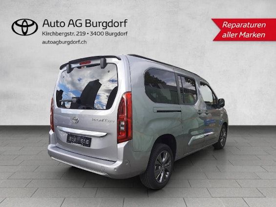 Vehicle image 3 Vehicle image 3