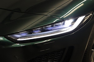 Vehicle image JAGUAR F-Type Convertible 5.0 V8 R-Dynamic AWD