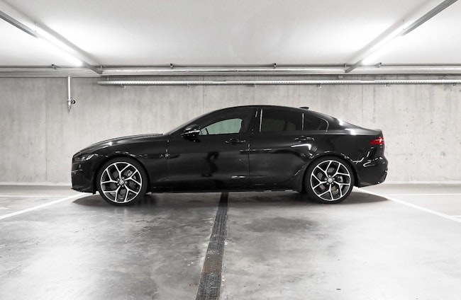 Vehicle image 3 Vehicle image 3