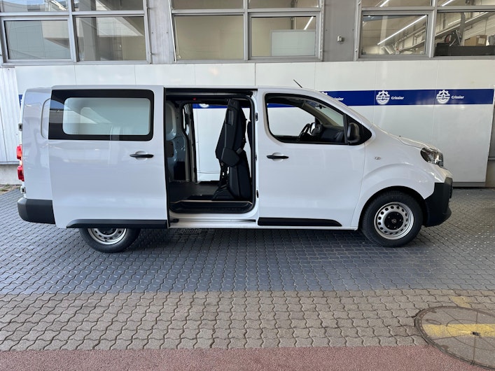 Vehicle image OPEL VIVARO