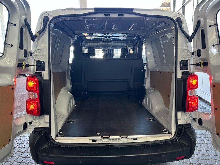 Vehicle image OPEL VIVARO