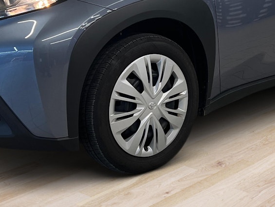 Vehicle image 9 Vehicle image 9