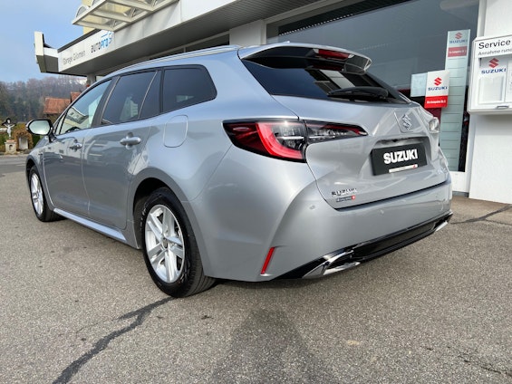 Vehicle image 4 Vehicle image 4