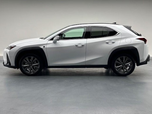 LEXUS UX 250h F-Line 3