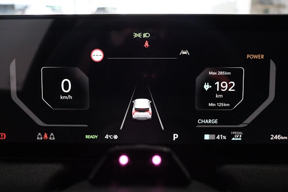 Vehicle image 9
