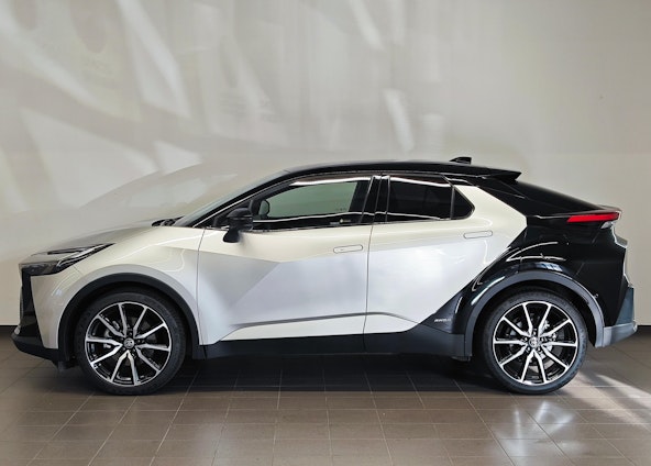 Vehicle image 2 Vehicle image 2