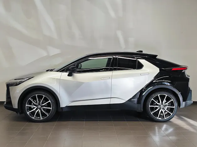 Toyota C-HR 2.0 HEV GR Sport Premiere 4x4 - Ruote invernali & Servizi inclusi