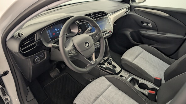 Vehicle image 9 Vehicle image 9