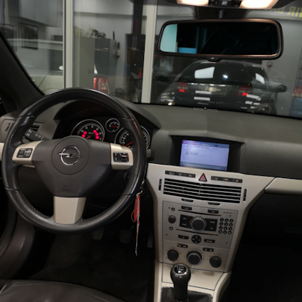 Vehicle image 3 Vehicle image 3