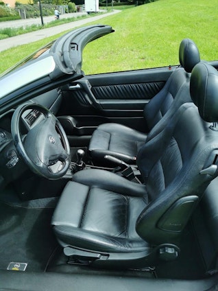 Vehicle image 13 Vehicle image 13