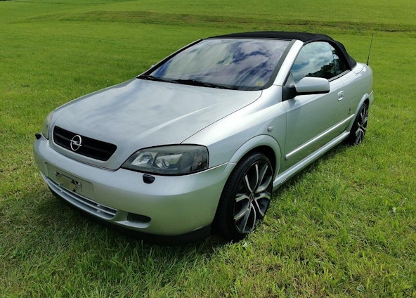 Vehicle image 3 Vehicle image 3