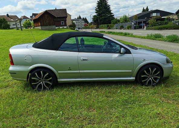 Vehicle image 11 Vehicle image 11