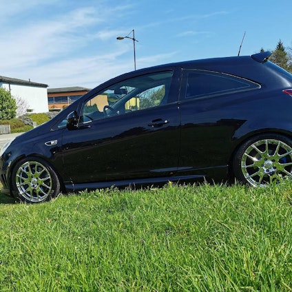 Vehicle image 2 Vehicle image 2