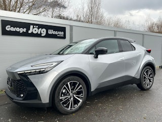 Vehicle image TOYOTA C-HR