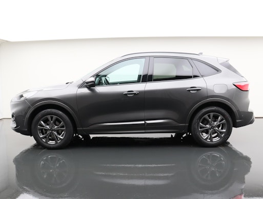 FORD Kuga 2.5 Hybrid ST-Line 4x4 1