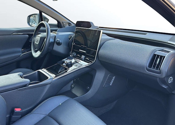 Vehicle image 6 Vehicle image 6