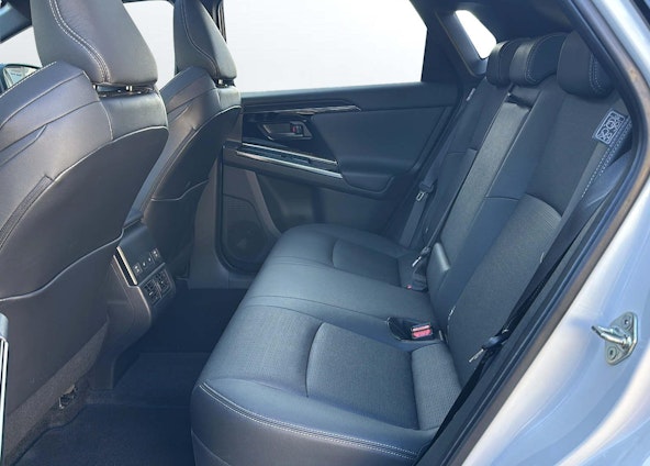 Vehicle image 8 Vehicle image 8