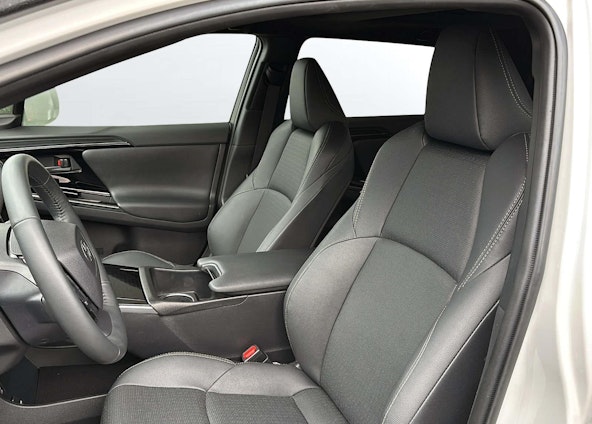 Vehicle image 32 Vehicle image 32