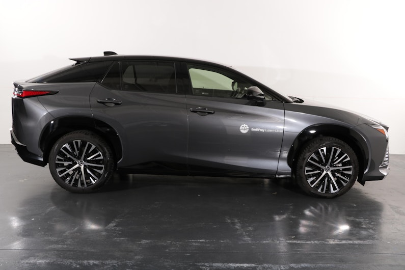 Vehicle image LEXUS RZ