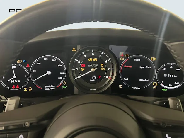 Porsche 911 Carrera 4 GTS