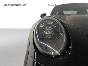 Porsche 911 Carrera 4 GTS
