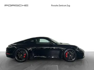 Porsche 911 Carrera 4 GTS