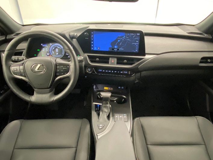 Vehicle image LEXUS UX