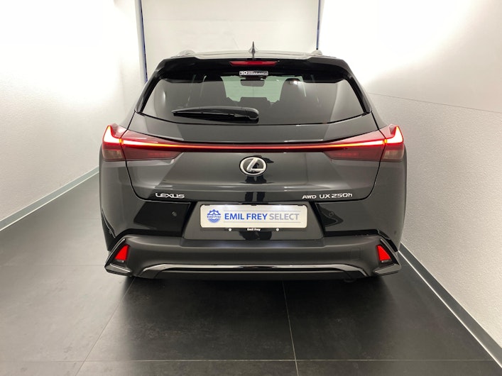 Vehicle image LEXUS UX