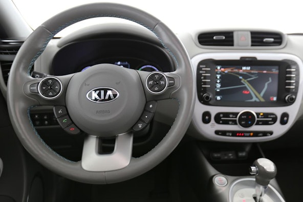 Vehicle image 5 Vehicle image 5