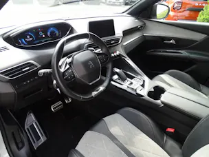 Peugeot 3008 1.6 Plug-in Hybrid4 GT
