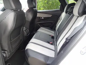 Peugeot 3008 1.6 Plug-in Hybrid4 GT