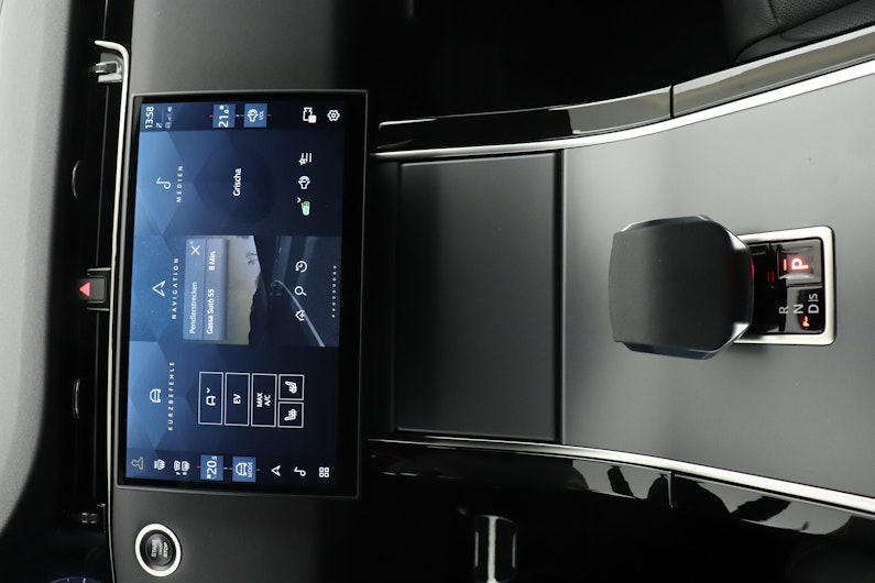 Vehicle image LAND ROVER RANGE ROVER EVOQUE