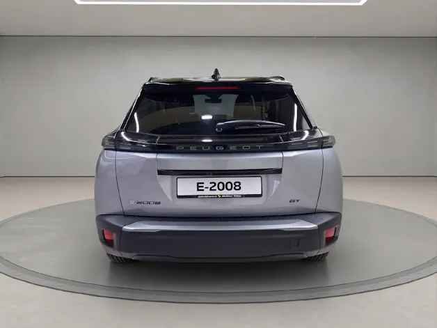 Peugeot E-2008 GT