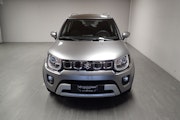 First vehicle image