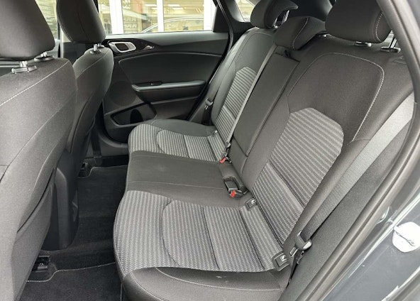 Vehicle image 8 Vehicle image 8