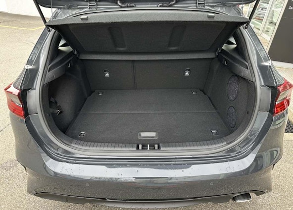 Vehicle image 5 Vehicle image 5